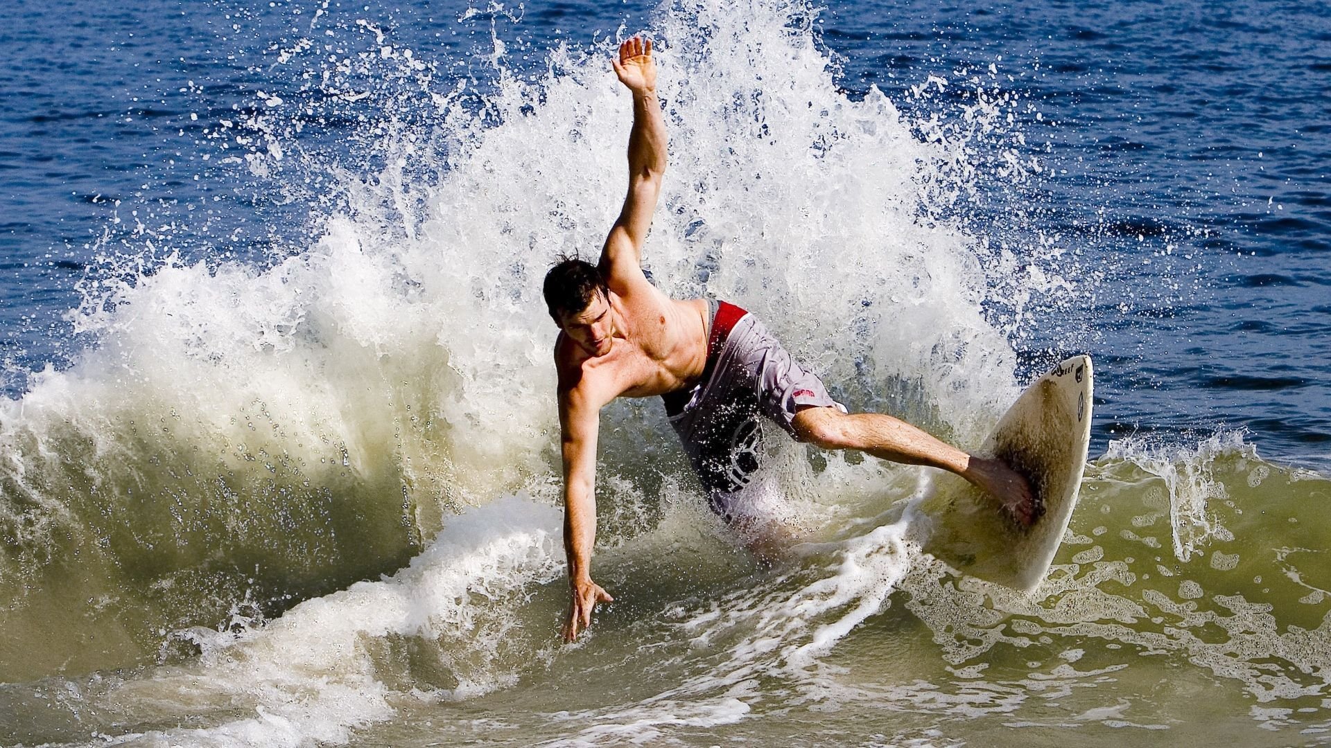 足球之夜:各大联赛最值得期待的赛事推介,足球之夜还有吗